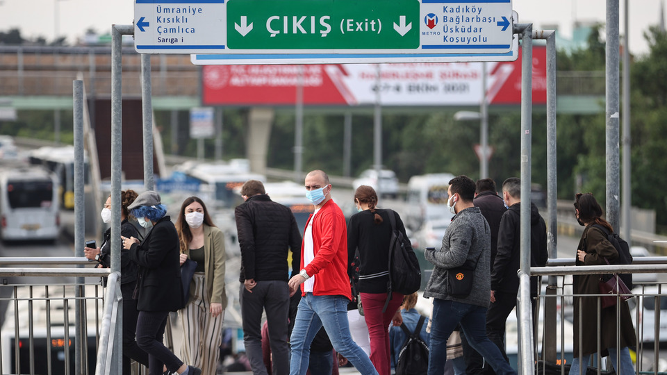 İstanbul 'kapanma'yı bir günde unuttu!