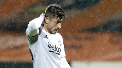 Dorukhan sahneye 'Gidiyorum' ile çıktı!