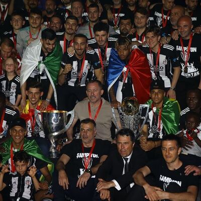 Beşiktaş şampiyonluk kupasını aldı