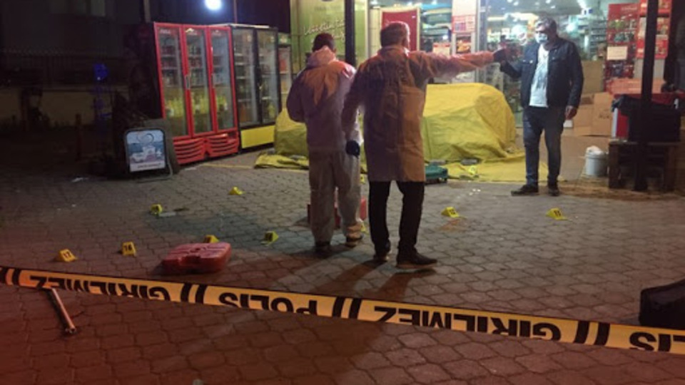 Akrabalar arasında silahlı kavga: 1 ölü, 2 yaralı