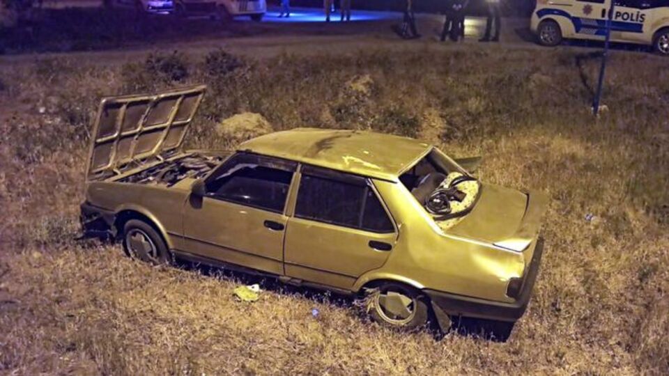 Kırıkkale'de otomobil şarampole devrildi: 3 yaralı