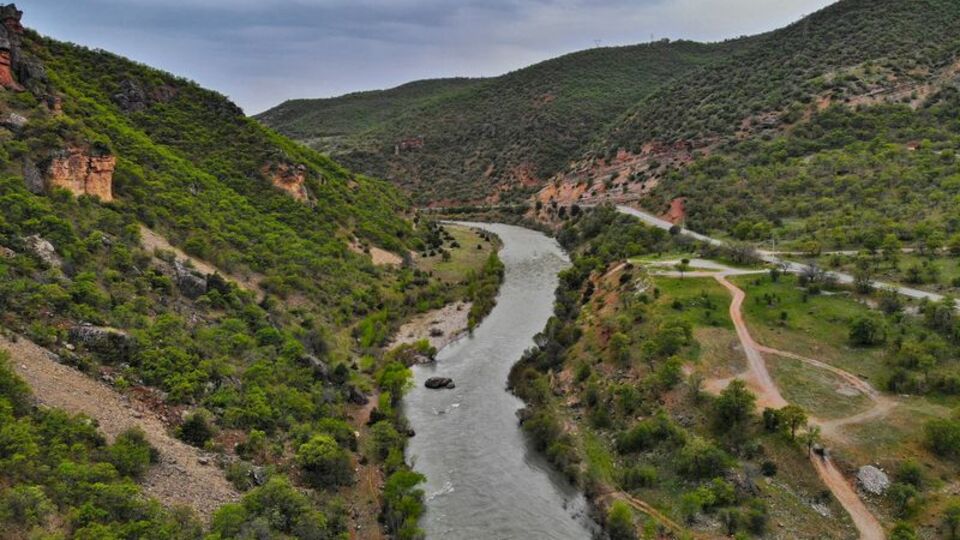 Pülümür Vadisi'nde bahar güzelliği