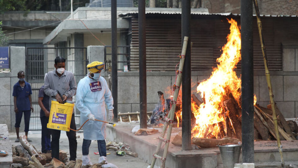 Hindistan'da can kaybı günler sonra 4 binin altında!
