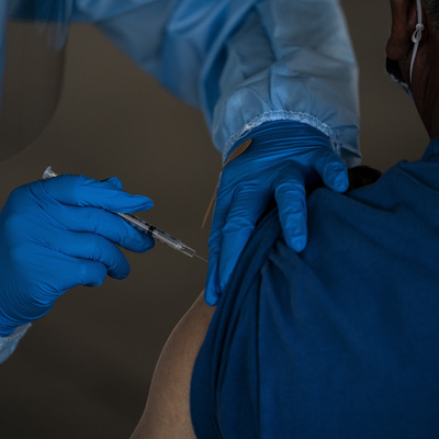 Türkiye Pfizer ile anlaştı! 90 milyon doz...