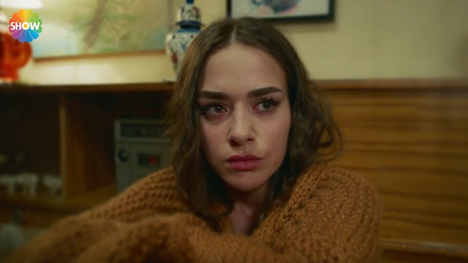 Merakla beklenen 'Cam Tavanlar' dizisinden yeni bir tanıtım