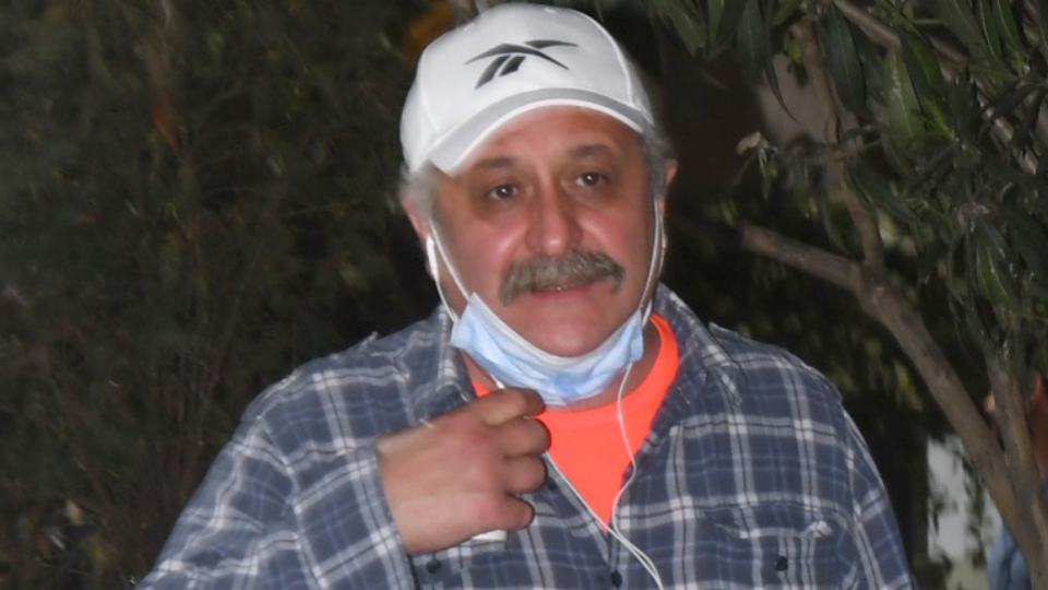 Meğer ameliyat olmuş!