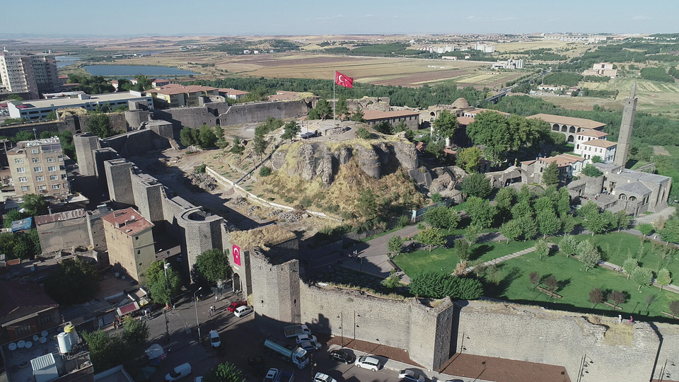 Amida Höyük'te heyecanlandıran keşif!