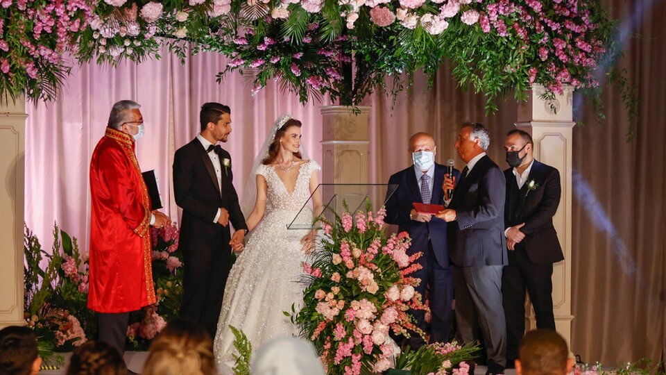 Necip Uysal, dünya evine girdi