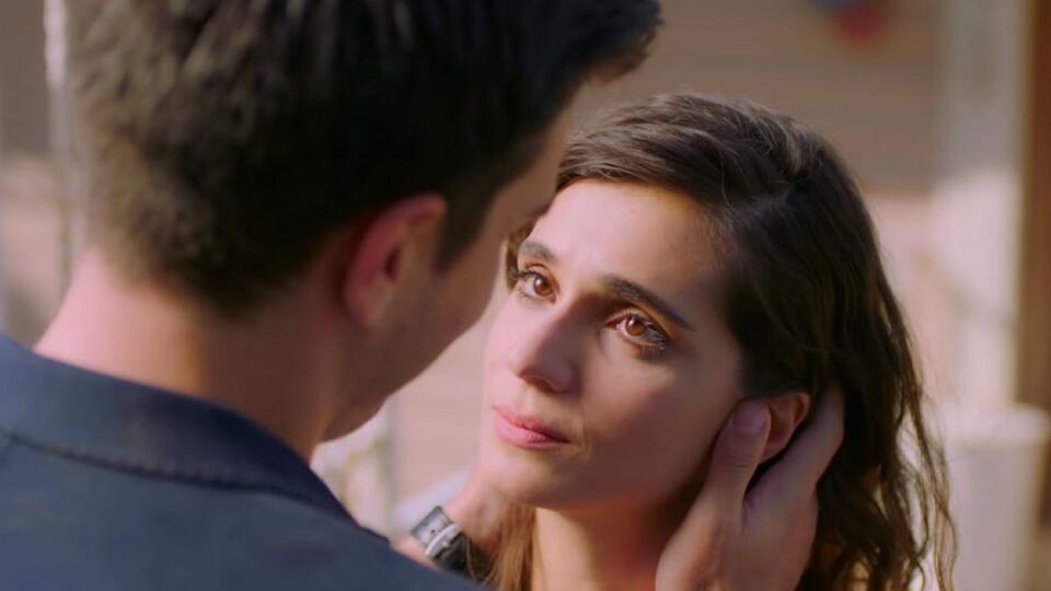 Yanımda Kal oyuncuları kimler?