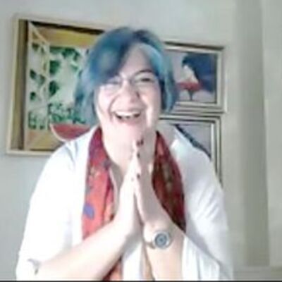 Pandemi döneminde hemşirelere 'kahkaha yogası'