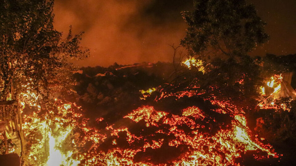 Kongo'da yanardağ patlaması: Binlerce kişi göç etti!