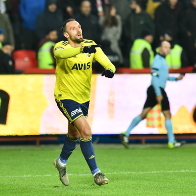 Vedat için flaş mesaj!