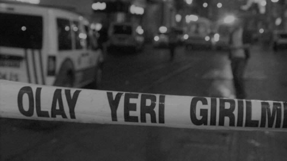 Uygulama noktasında durmadı! Polisi şehit etti!