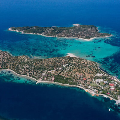 Beyaz kumu, turkuaz deniziyle Ege'nin Maldivleri!