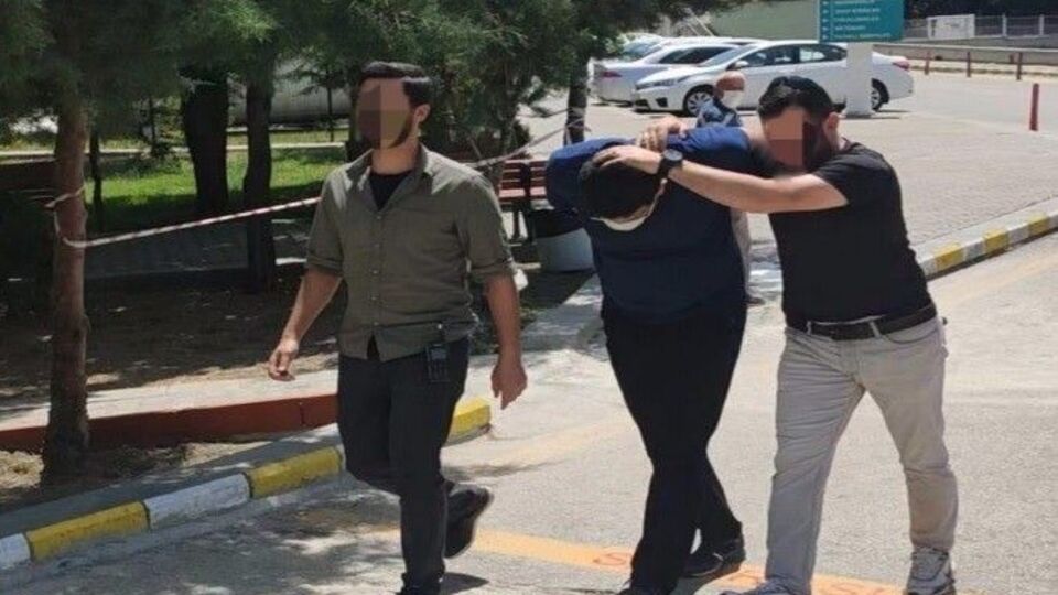 FETÖ'nün emniyet mahrem sorumlusu yakalandı