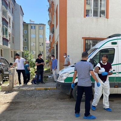 Sandıktan bir kadına ait cansız beden çıktı!