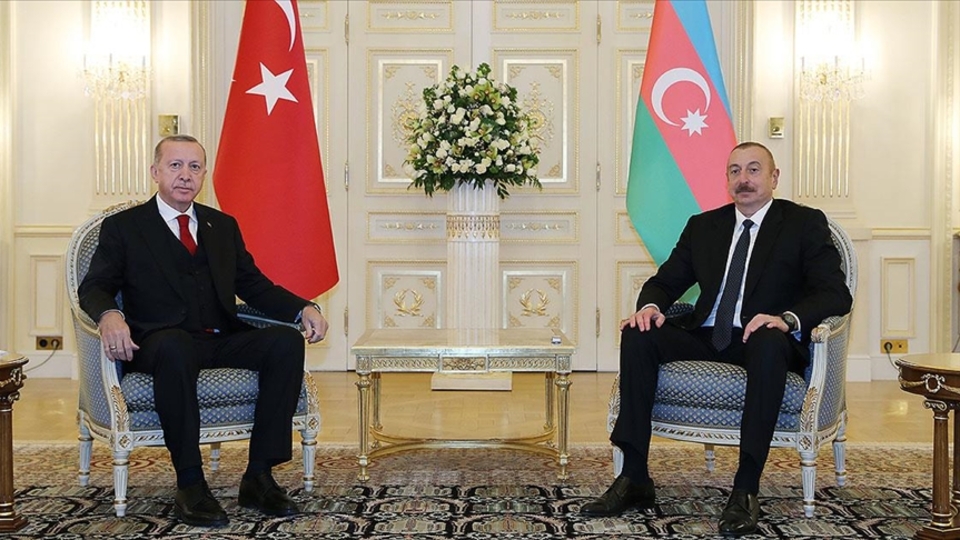 Cumhurbaşkanı Erdoğan'dan Aliyev'e Cumhuriyet Günü" mesajı