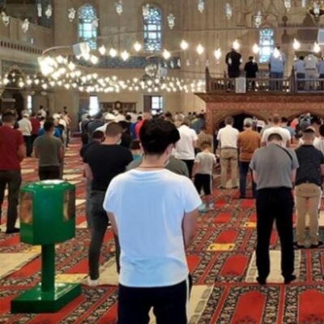 İzmir cuma namazı saati kaçta?