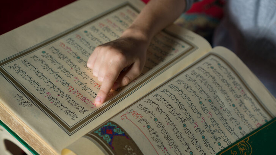 Kureyş Suresi Türkçe ve Arapça okunuşu nedir?