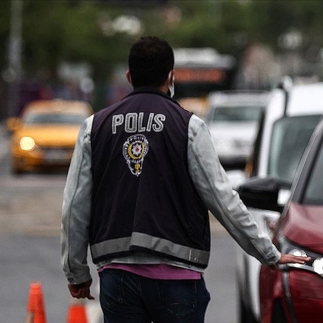 Hafta sonu kısıtlaması başladı