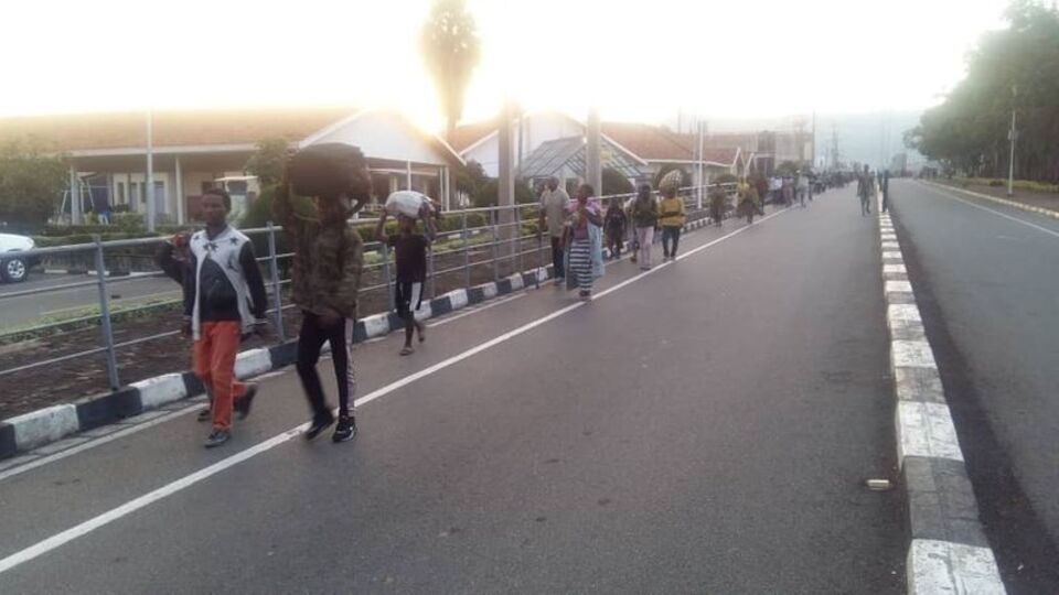 Yanardağ paniği! 3 bin kişi göç etti!