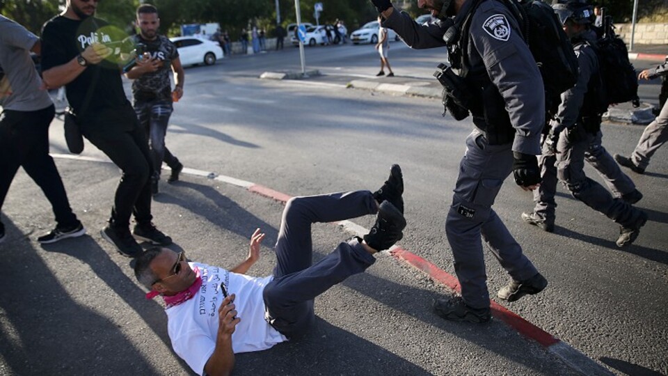 İsrail polisi yine saldırdı