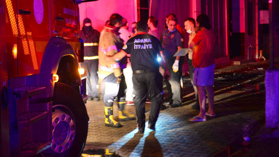 Adana'daki yangın can aldı!