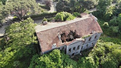 130 yıllık tarihi köşkü talan ettiler