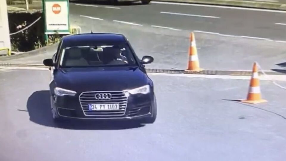 Otoparktan çaldı, yalanını polis bozdu