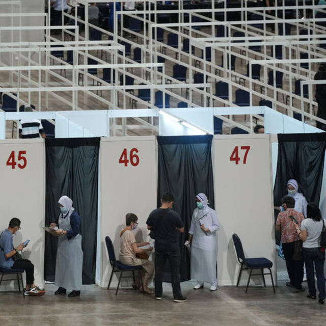Malezya'da tam karantina uygulaması başladı