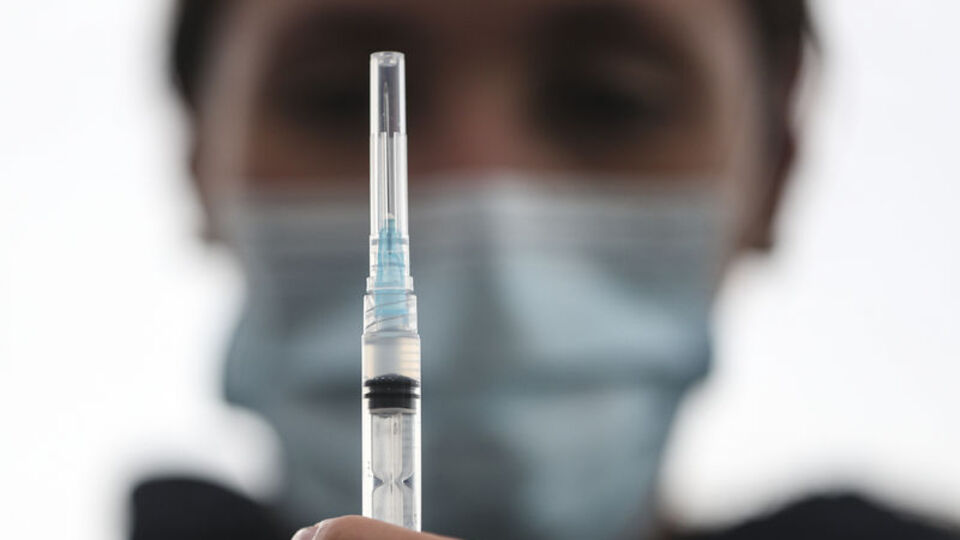 DSÖ'den Sinovac aşısının acil kullanımına onay!