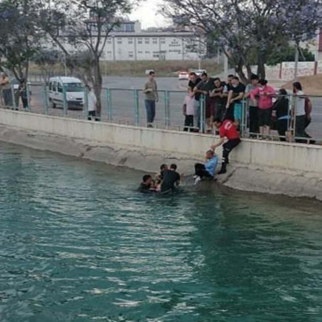 İkiz kardeşleri ölüm ayırdı