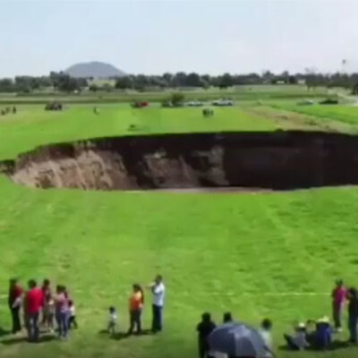 Çapı 60, derinliği 20 metre! Oluşma anı kaydedildi