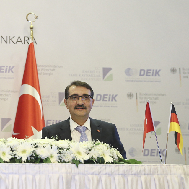 Bakan Dönmez'den Alman yatırımcılara çağrı