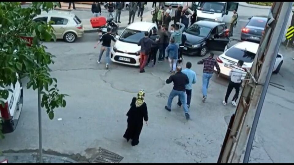 "Superman punchlı" müdahale!