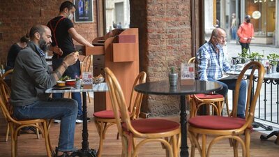 Restoranlar bugün kaça kadar açık?