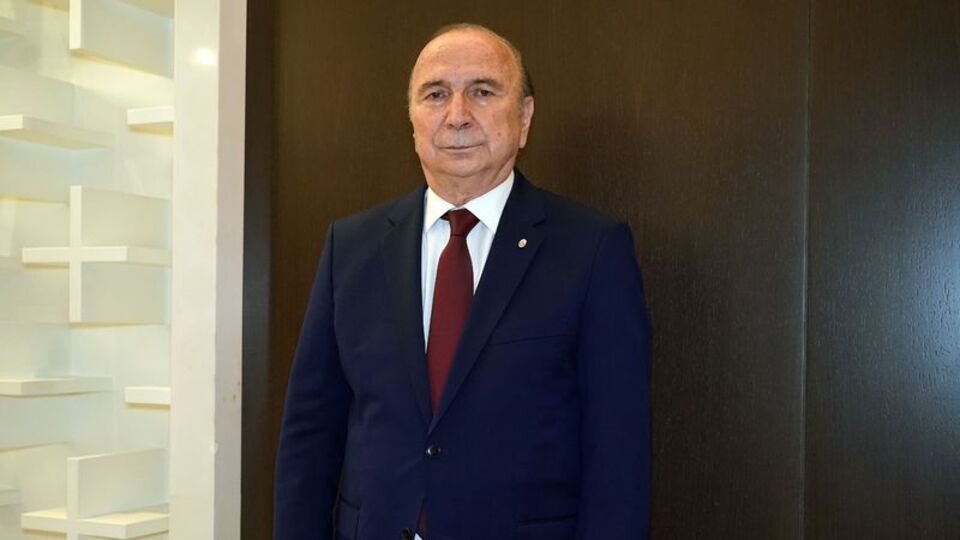 "Seçilince ilk Fatih Terim'le oturacağım"