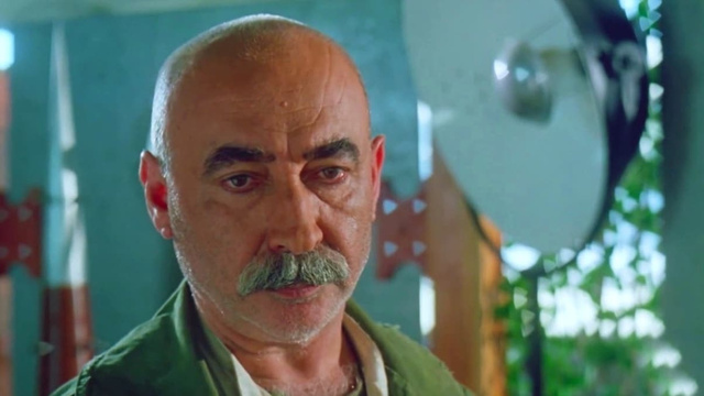Eşkıya filmi oyuncuları kimler?