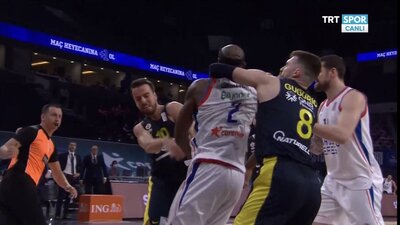 Olaylı maçta kazanan Anadolu Efes