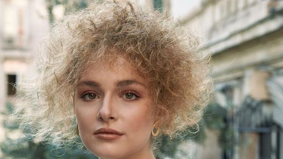 Serra Arıtürk kimdir?