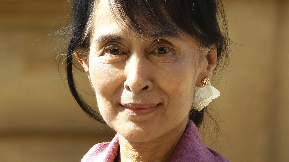 Myanmar'da devrilen liderin duruşması