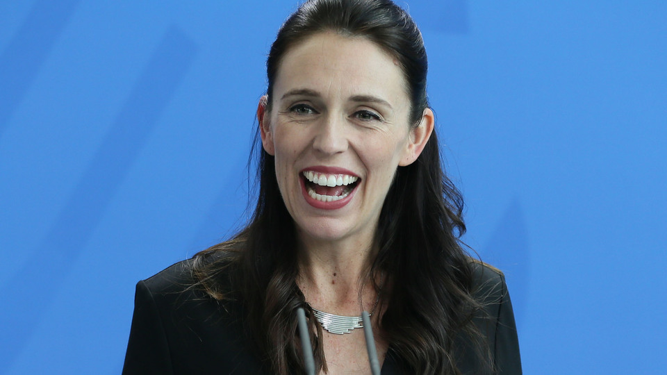 Yeni Zelanda Başbakanı Jacinda Ardern, Covid-19 aşısı olacak