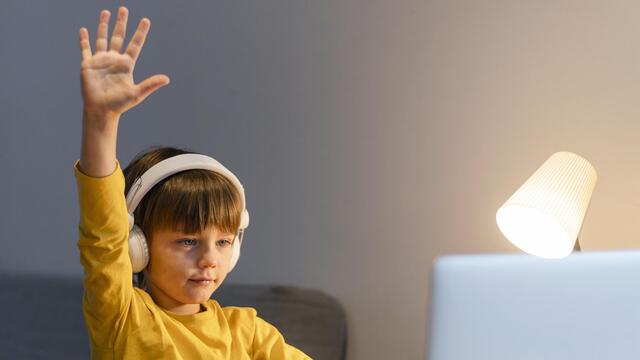 'Eğitimde yeni normal hibrit olacak'