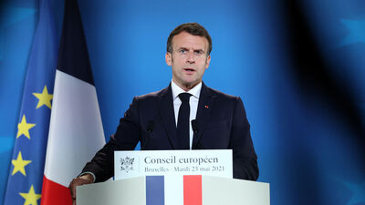 Fransa Cumhurbaşkanı Macron'a tokatlı saldırı!