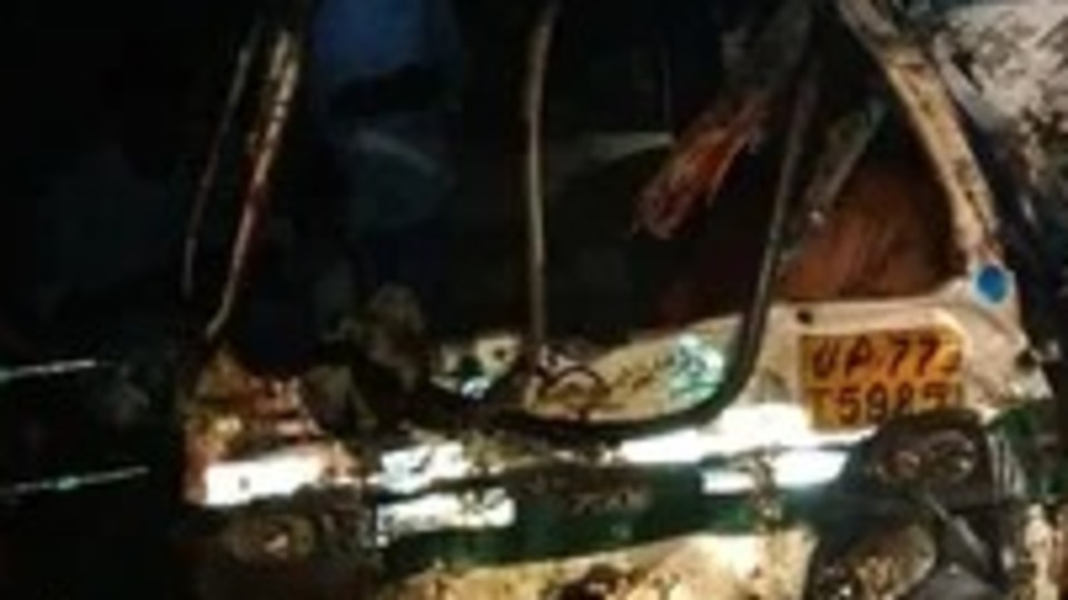 Hindistan'da korkunç kaza! 15 ölü