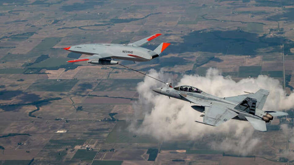 Tarihte ilk: Drone ile yakıt ikmali!