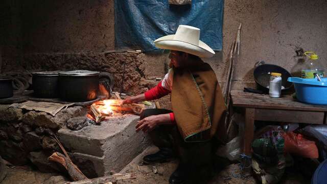Peru'nun sosyalist adayı, devlet başkanlığı seçimlerinde öne geçti