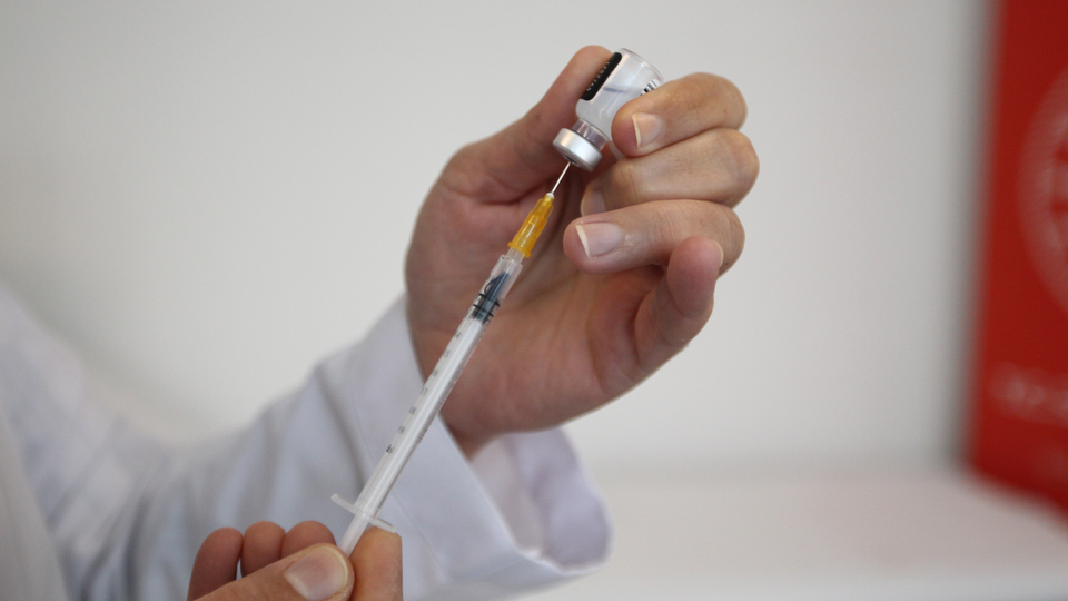 45 yaş üstüne aşı başlıyor