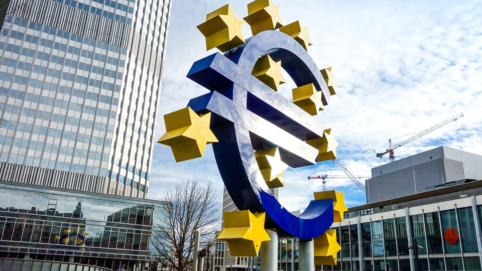 Piyasalar ECB'yi bekliyor