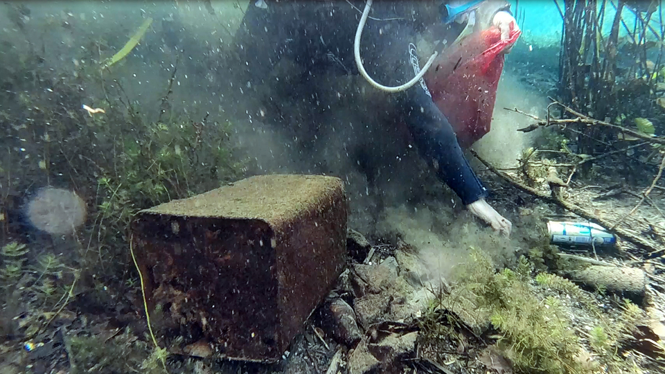 İçme suyu kaynağının dibi çöplük gibi!